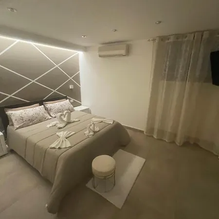 Holiday home Fz House *